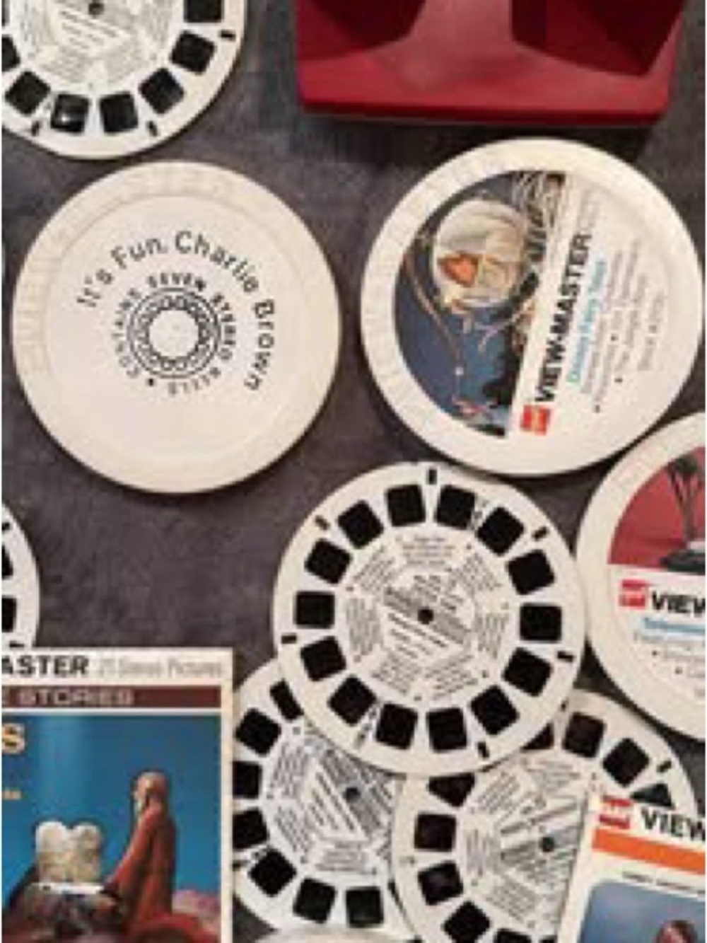 Vintage GAF View-Master Lot with 2 Viewers and Assorted Reels - Picture 4 of 6